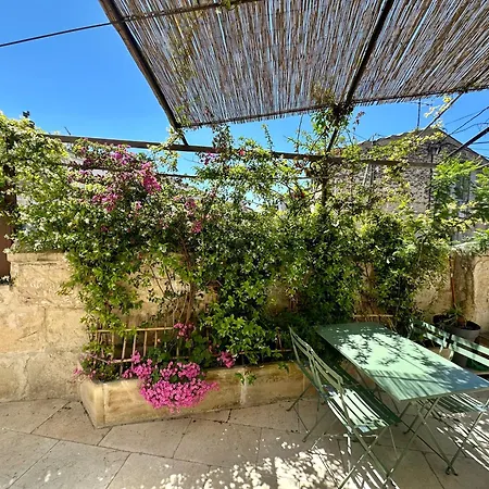 Maison De Village Fontvieille Exterior foto